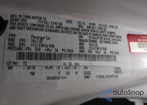 2016 Ford Focus Se z USA, uszkodzony, nr VIN 1FADP3F23GL341043